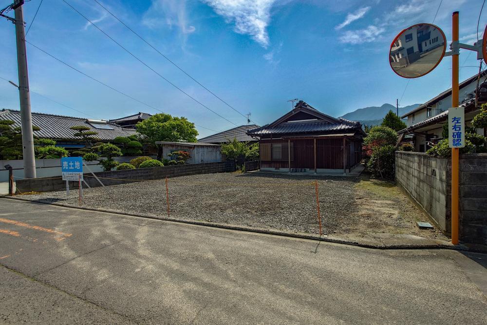 観音寺市豊浜町和田の売土地 現地全景と前面道路の様子 住宅用地 Land view物件情報掲載用写真