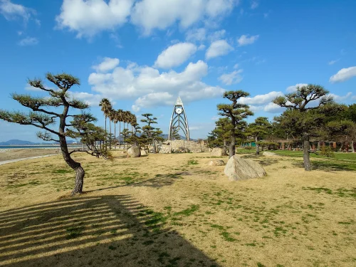 観音寺市一の宮公園 恋人の聖地モニュメント