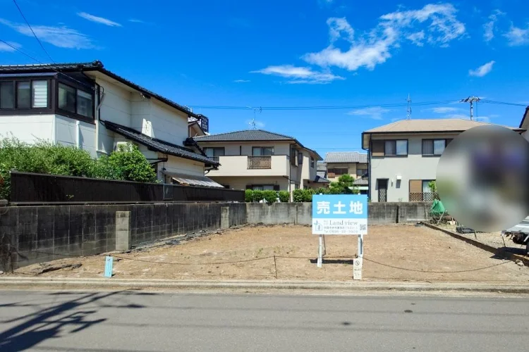 宇多津町平山 売土地480万円｜48.09坪の住宅用地｜前面道路から見た現地外観写真｜株式会社Land view